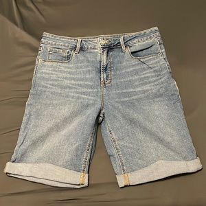 Old Navy High Rise Bermuda Shorts- Size 12